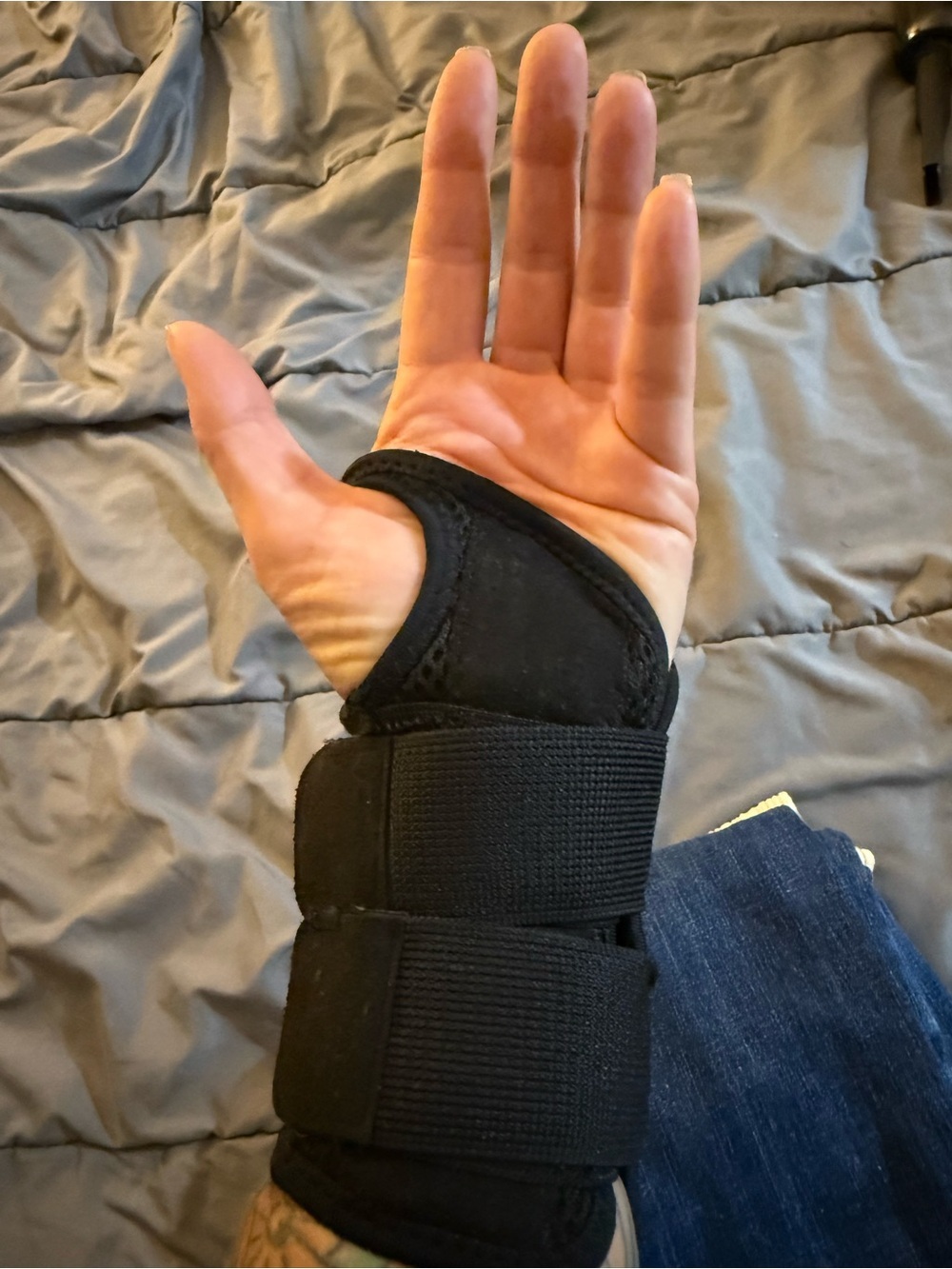 Copper Compression Adjustable Wrist Brace Support Splint Black One Size